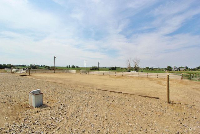 85 S Robinson Rd, Nampa, ID 83687