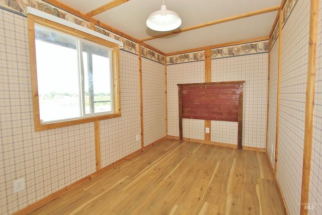 85 S Robinson Rd, Nampa, ID 83687