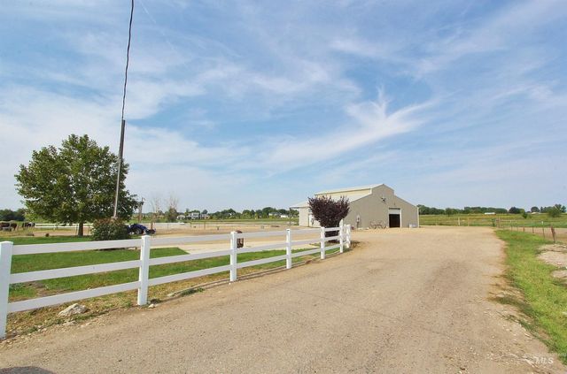 85 S Robinson Rd, Nampa, ID 83687