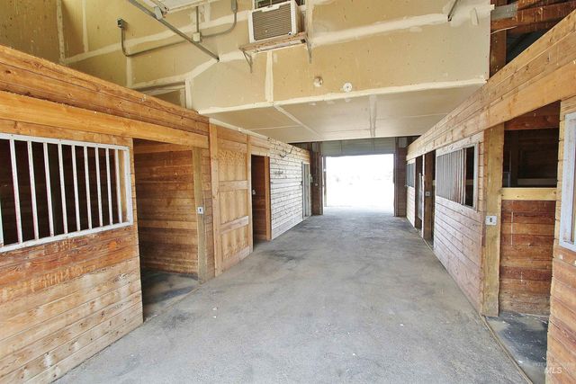 85 S Robinson Rd, Nampa, ID 83687