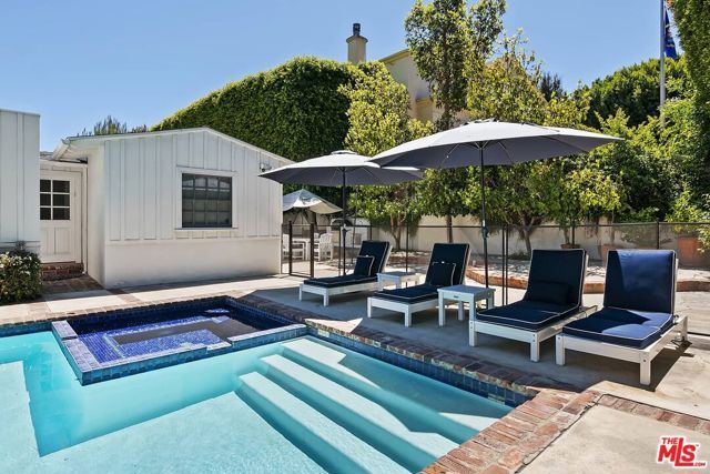 111 S Glenroy Avenue, Los Angeles, CA 90049