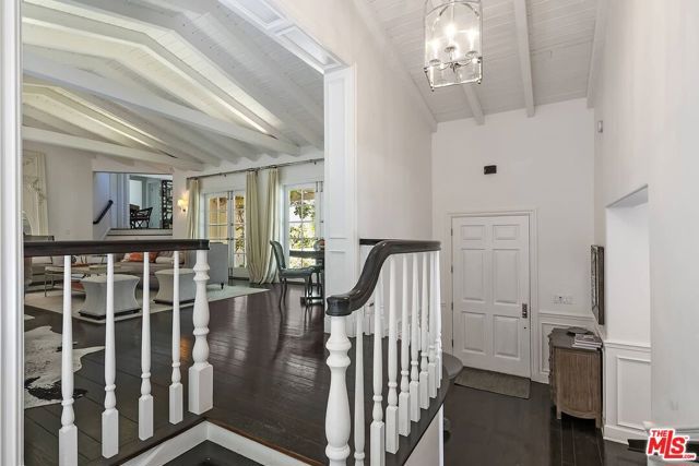 111 S Glenroy Avenue, Los Angeles, CA 90049