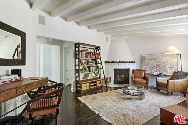 111 S Glenroy Avenue, Los Angeles, CA 90049