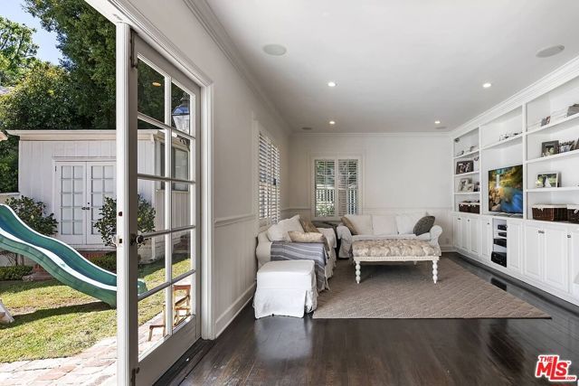 111 S Glenroy Avenue, Los Angeles, CA 90049