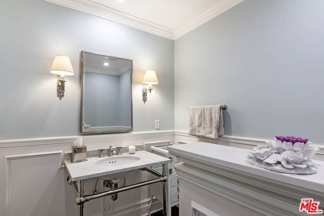 111 S Glenroy Avenue, Los Angeles, CA 90049