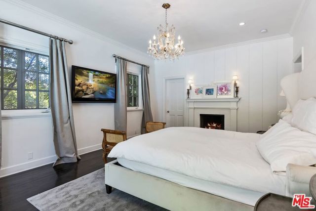 111 S Glenroy Avenue, Los Angeles, CA 90049