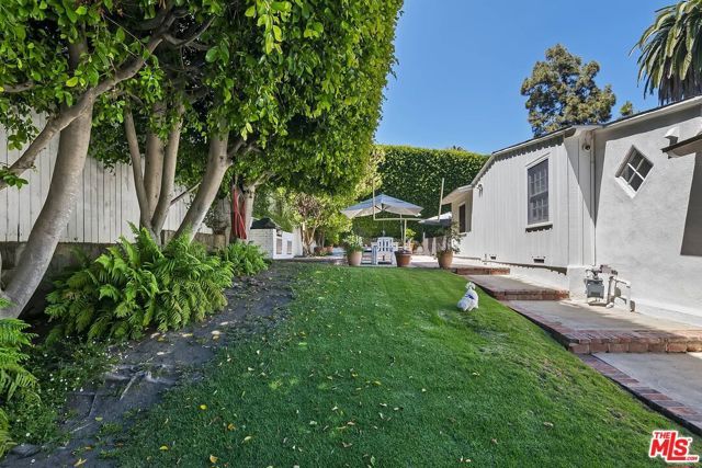 111 S Glenroy Avenue, Los Angeles, CA 90049