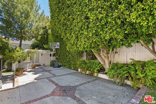 111 S Glenroy Avenue, Los Angeles, CA 90049