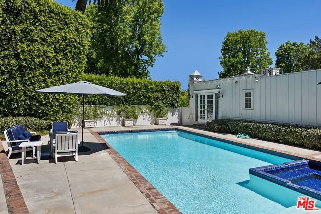 111 S Glenroy Avenue, Los Angeles, CA 90049