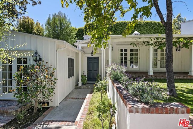 111 S Glenroy Avenue, Los Angeles, CA 90049