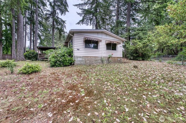270 NE Saber Drive, Belfair, WA 98528
