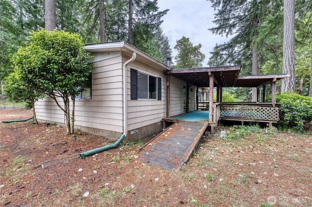 270 NE Saber Drive, Belfair, WA 98528