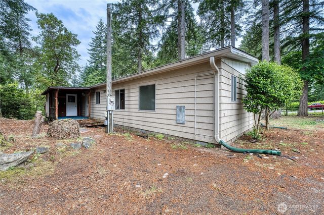 270 NE Saber Drive, Belfair, WA 98528