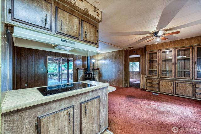 270 NE Saber Drive, Belfair, WA 98528