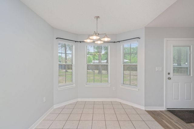 1093 Farmer Street, Crestview, FL 32539