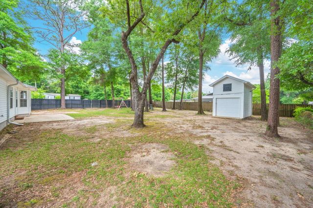 1093 Farmer Street, Crestview, FL 32539