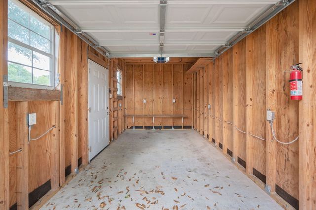 1093 Farmer Street, Crestview, FL 32539
