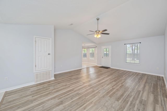 1093 Farmer Street, Crestview, FL 32539
