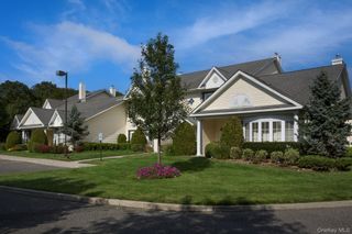 110 Center Court 110, Medford, NY 11763