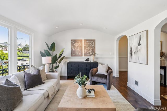 73 Almaden Court, San Francisco, CA 94118