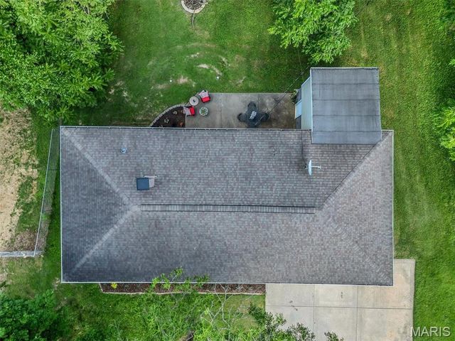 2 Pasadena Drive, Fairview Heights, IL 62208