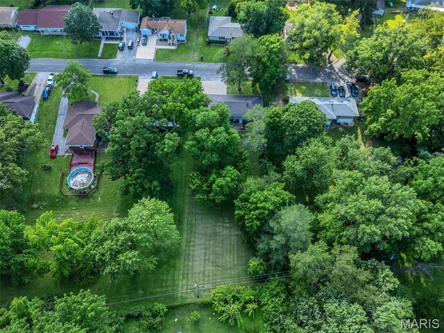 2 Pasadena Drive, Fairview Heights, IL 62208