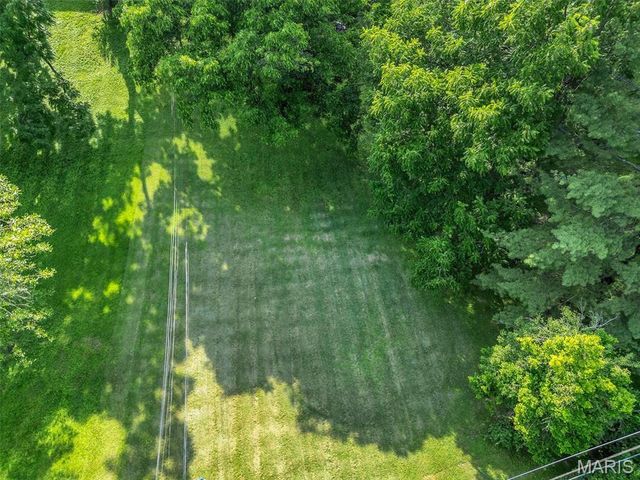 2 Pasadena Drive, Fairview Heights, IL 62208