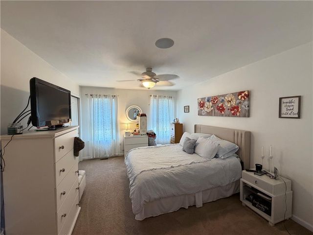 4177 Bunker Hill Drive North, Upper Saucon Twp, PA 18036