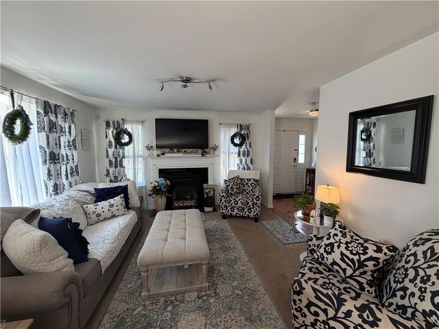 4177 Bunker Hill Drive North, Upper Saucon Twp, PA 18036