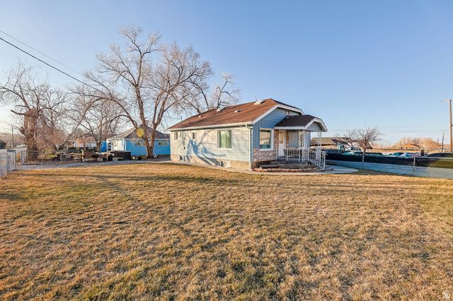 7609 N MOUNTAIN VIEW RD, Lake Point, UT 84074