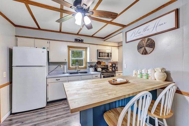 10436 MENCHALVILLE ROAD, Reedsville, WI 54230