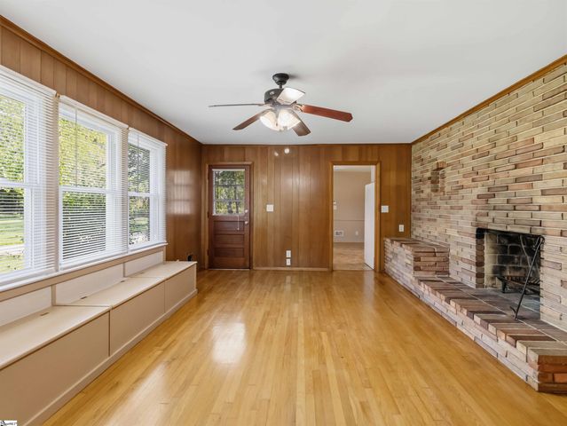 5 Lisa Drive, Greenville, SC 29615