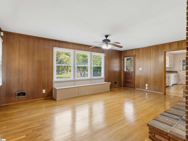 5 Lisa Drive, Greenville, SC 29615