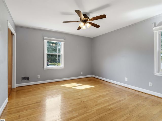5 Lisa Drive, Greenville, SC 29615
