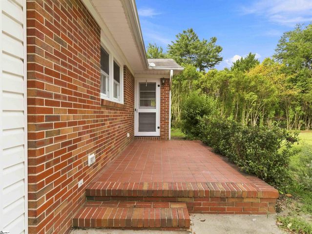 5 Lisa Drive, Greenville, SC 29615