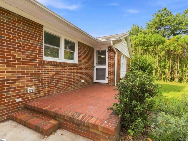 5 Lisa Drive, Greenville, SC 29615
