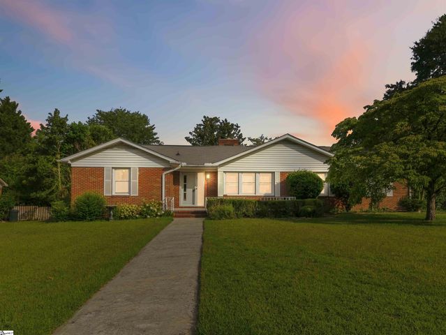 5 Lisa Drive, Greenville, SC 29615