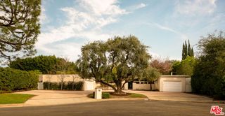 5050 Andasol Avenue, Encino, CA 91316