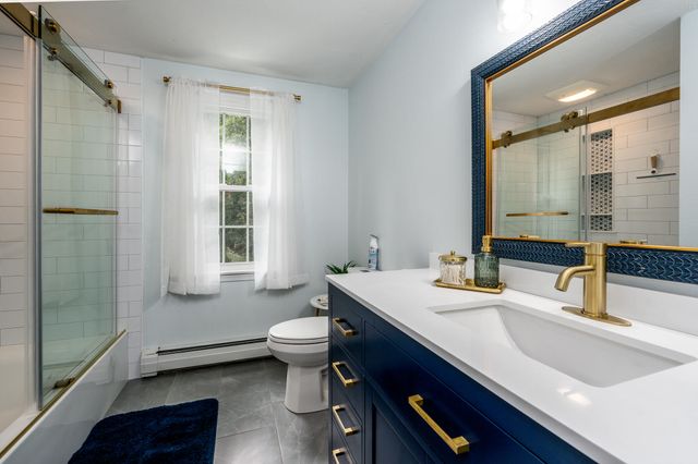 7 Harpers Hollow, East Sandwich, MA 02537