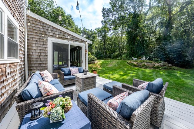 7 Harpers Hollow, East Sandwich, MA 02537