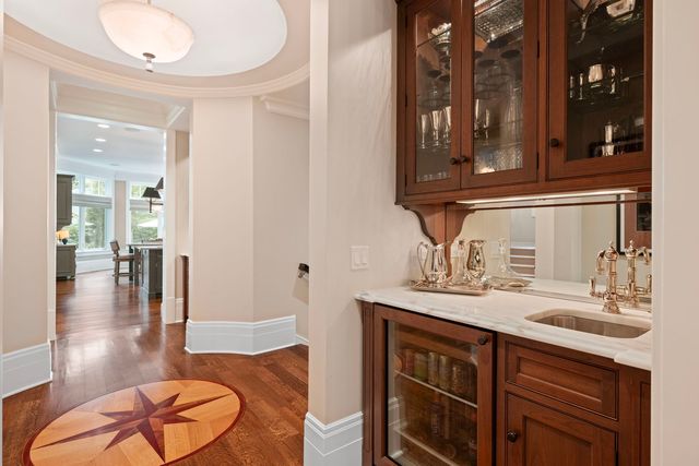 325 Central Avenue, Wilmette, IL 60091