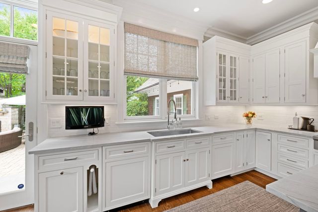 325 Central Avenue, Wilmette, IL 60091