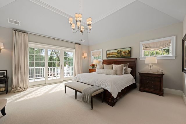 325 Central Avenue, Wilmette, IL 60091