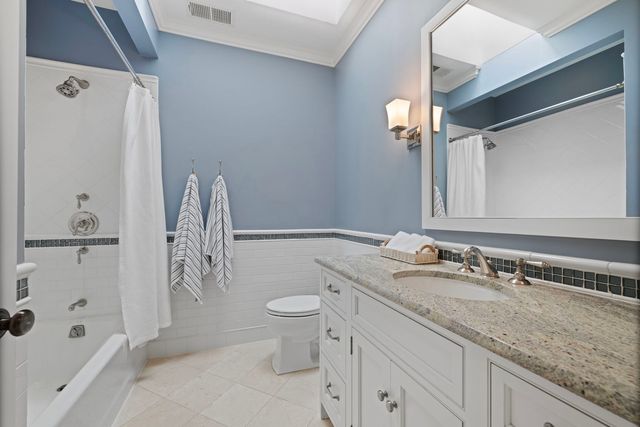 325 Central Avenue, Wilmette, IL 60091