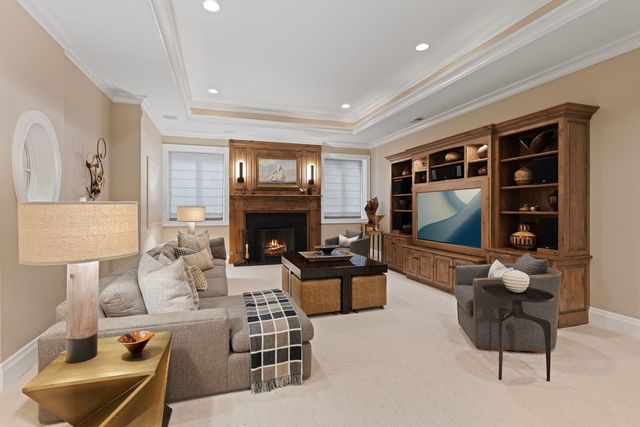 325 Central Avenue, Wilmette, IL 60091