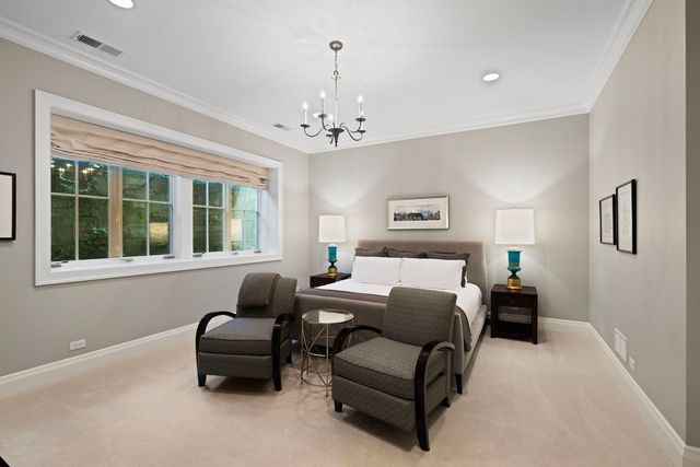 325 Central Avenue, Wilmette, IL 60091