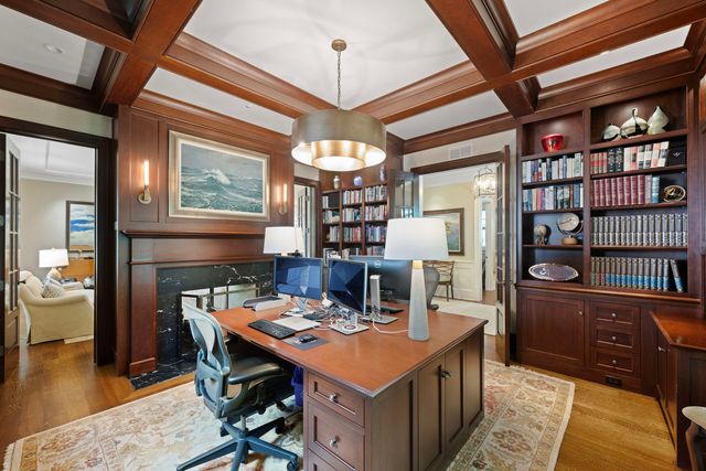 325 Central Avenue, Wilmette, IL 60091