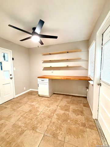 3207 Colony Dr, San Antonio, TX 78230