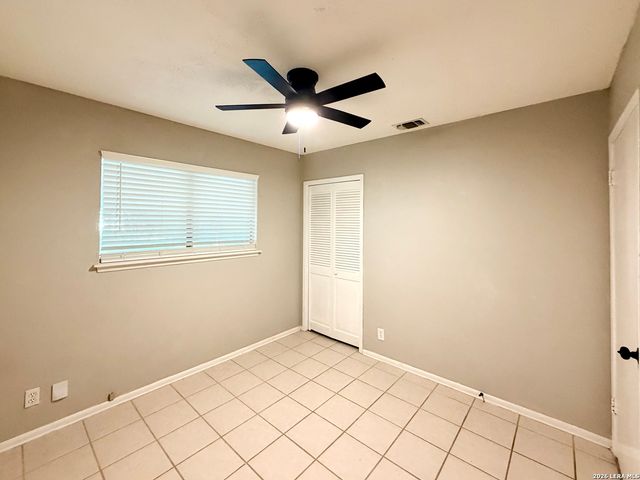 3207 Colony Dr, San Antonio, TX 78230