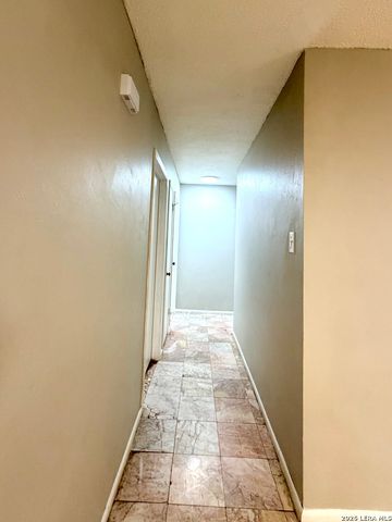 3207 Colony Dr, San Antonio, TX 78230